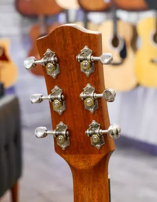 Godin Guitars - Metropolis Classic LR Baggs Element Acoustic/Electric Guitar 2